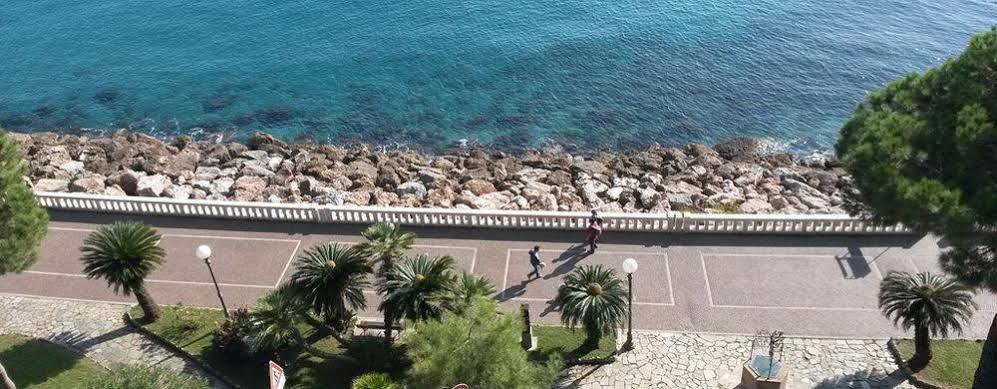Hotel Villa Adele Celle Ligure Buitenkant foto