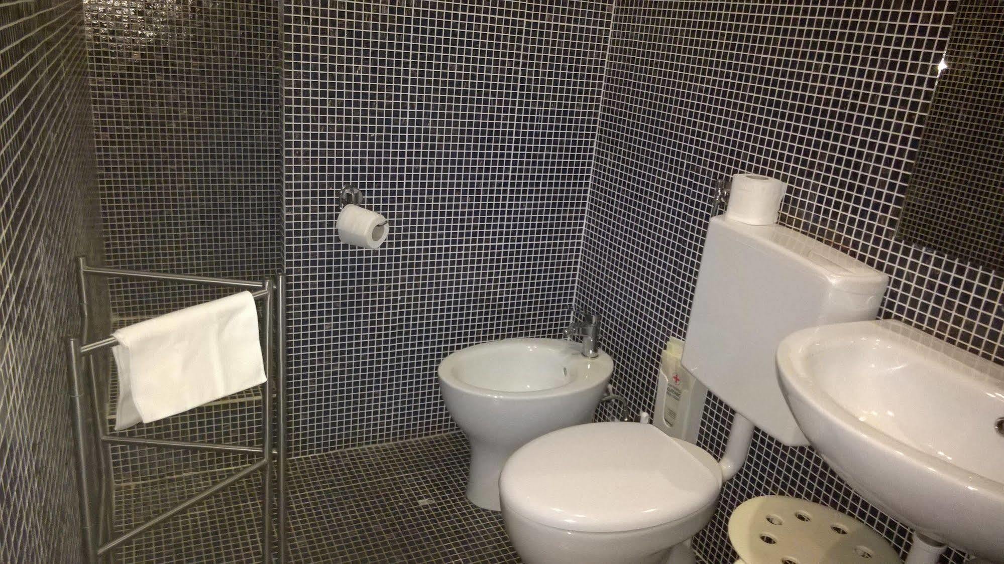 Hotel Villa Adele Celle Ligure Buitenkant foto